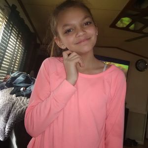 Meet your Posher, Anika